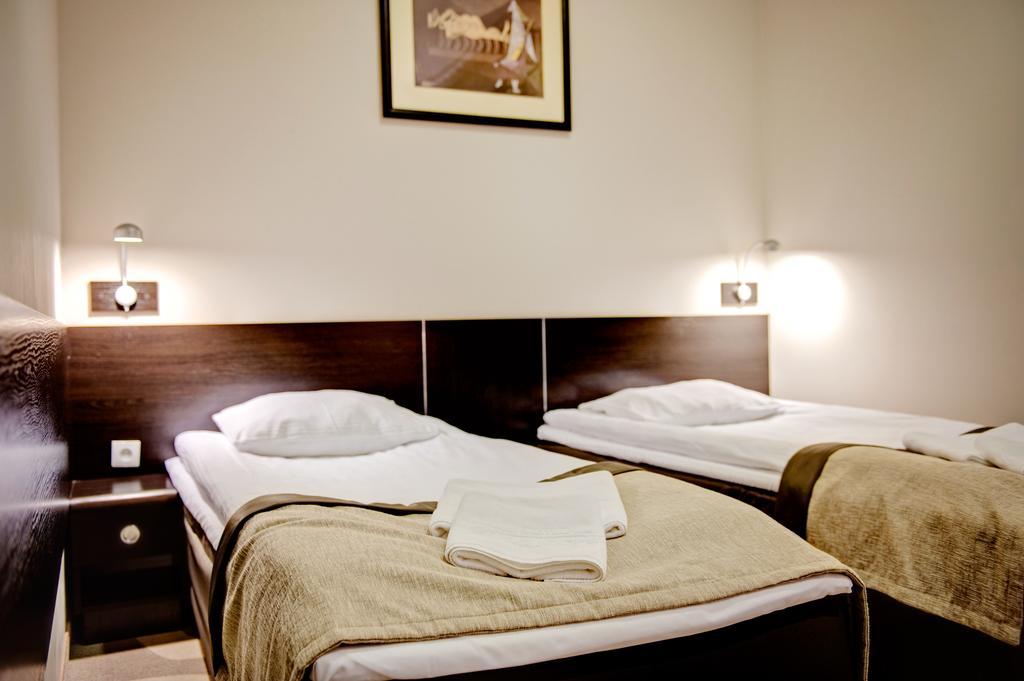 Hotel Picaro Stok Łagów Екстериор снимка