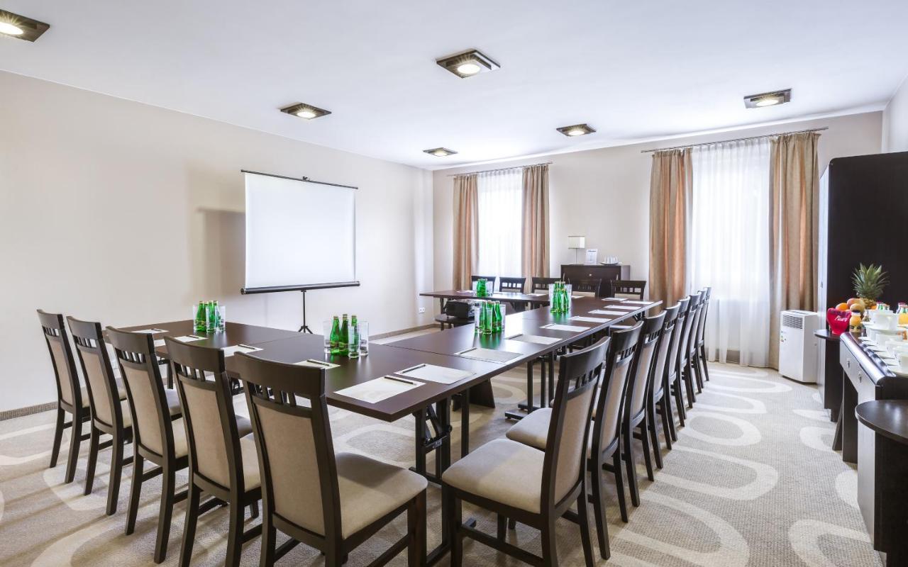 Hotel Picaro Stok Łagów Екстериор снимка