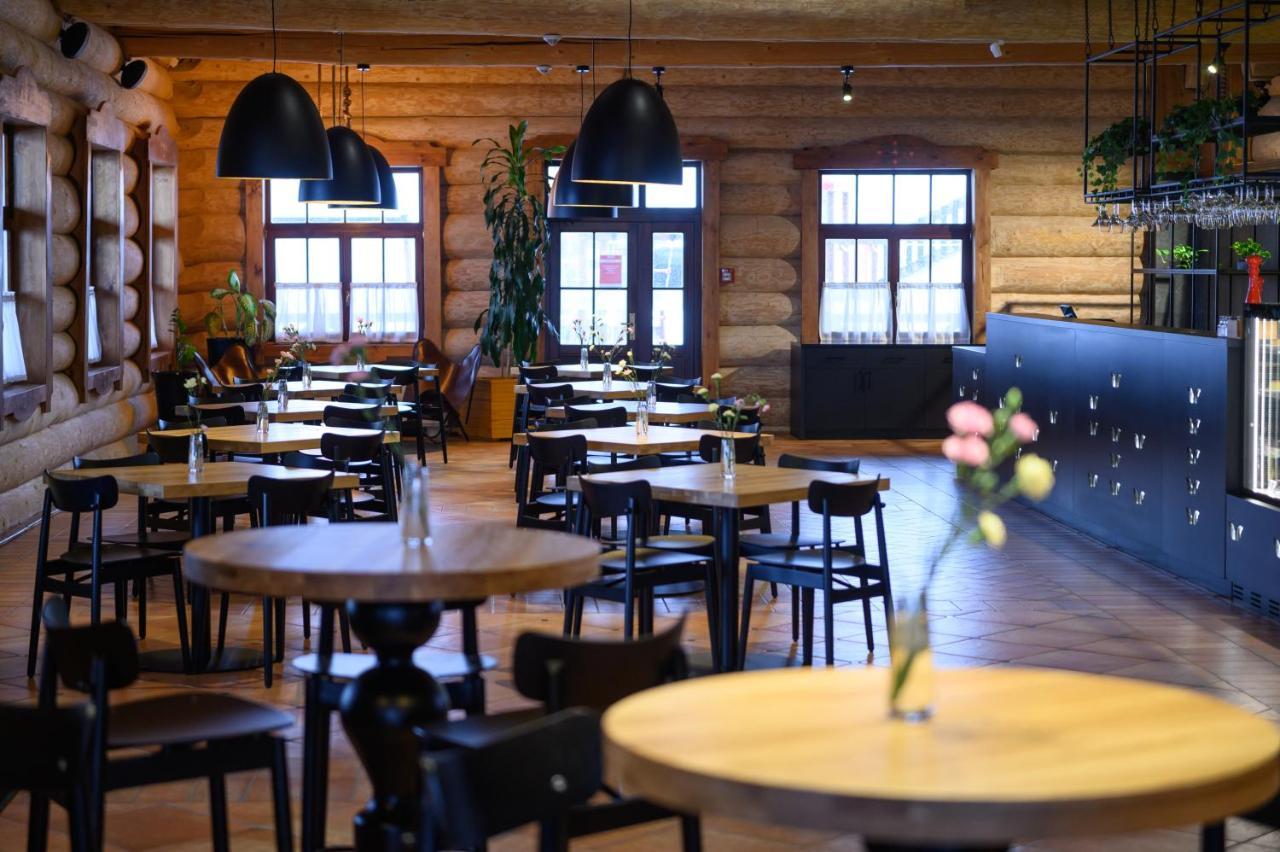 Hotel Picaro Stok Łagów Екстериор снимка