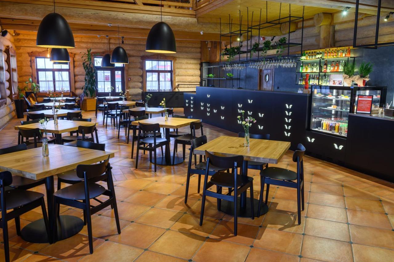 Hotel Picaro Stok Łagów Екстериор снимка