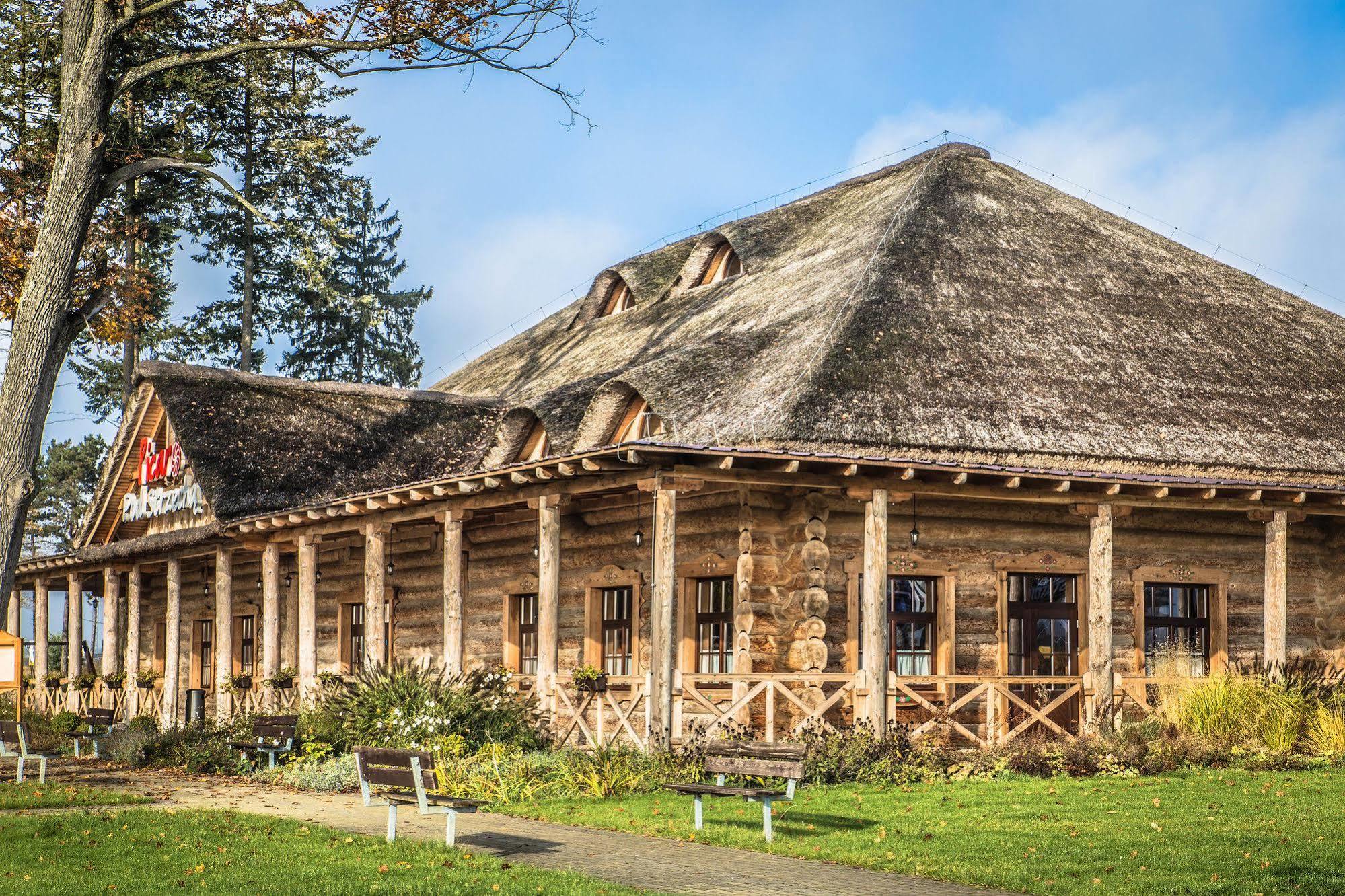 Hotel Picaro Stok Łagów Екстериор снимка