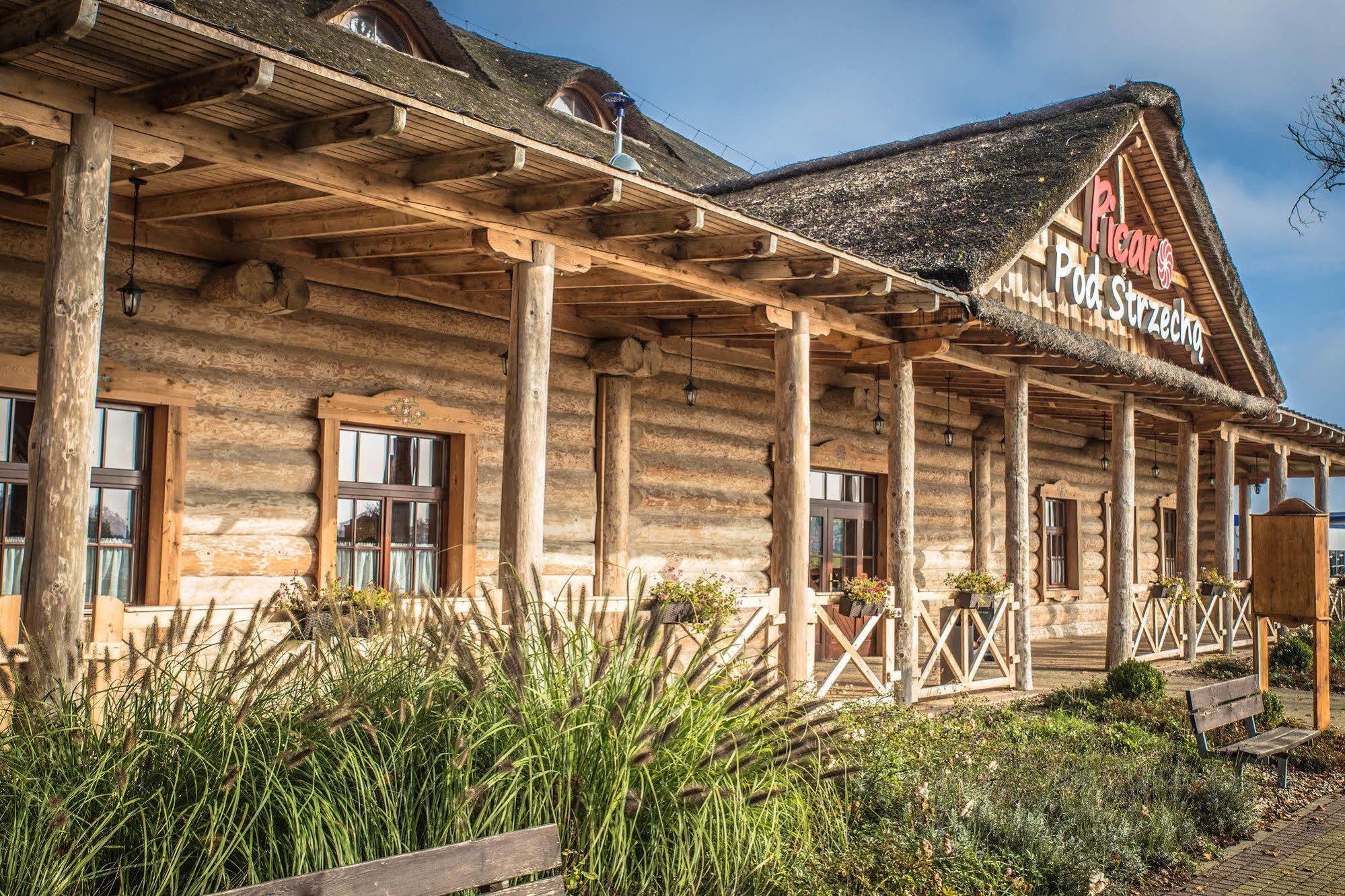 Hotel Picaro Stok Łagów Екстериор снимка