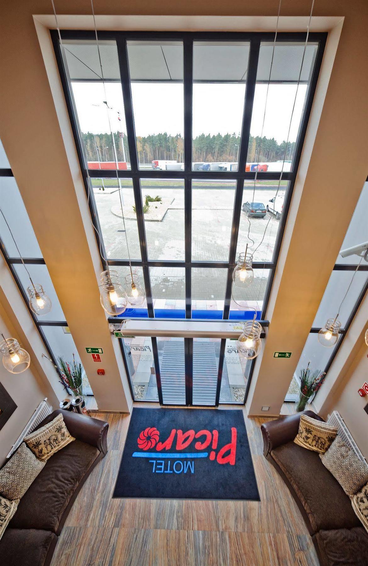 Hotel Picaro Stok Łagów Екстериор снимка