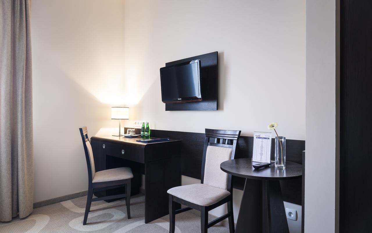 Hotel Picaro Stok Łagów Екстериор снимка
