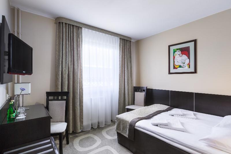 Hotel Picaro Stok Łagów Екстериор снимка
